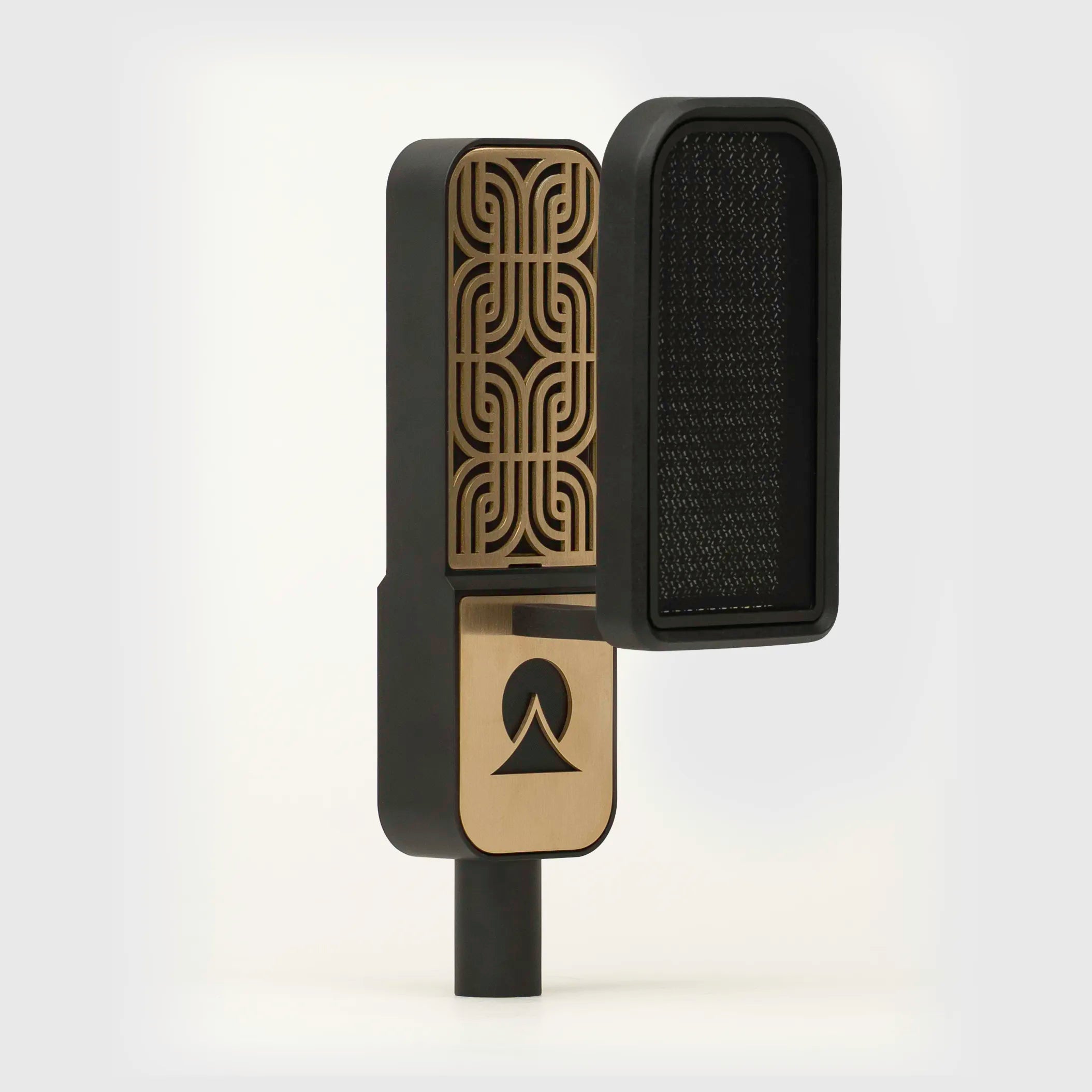 Motif Brass Condenser + Pop Filter Bundle