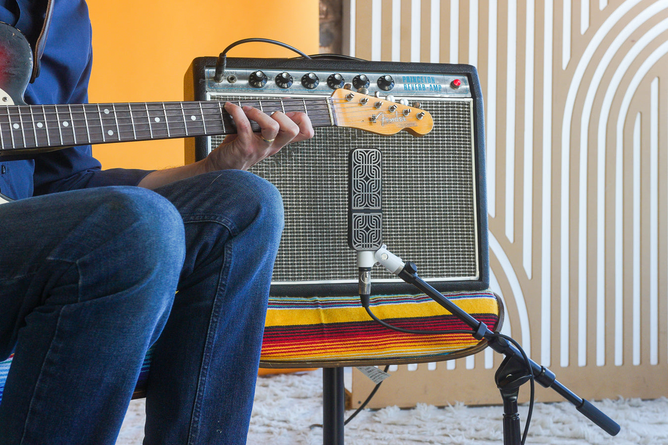 electric-guitar-motif.avif