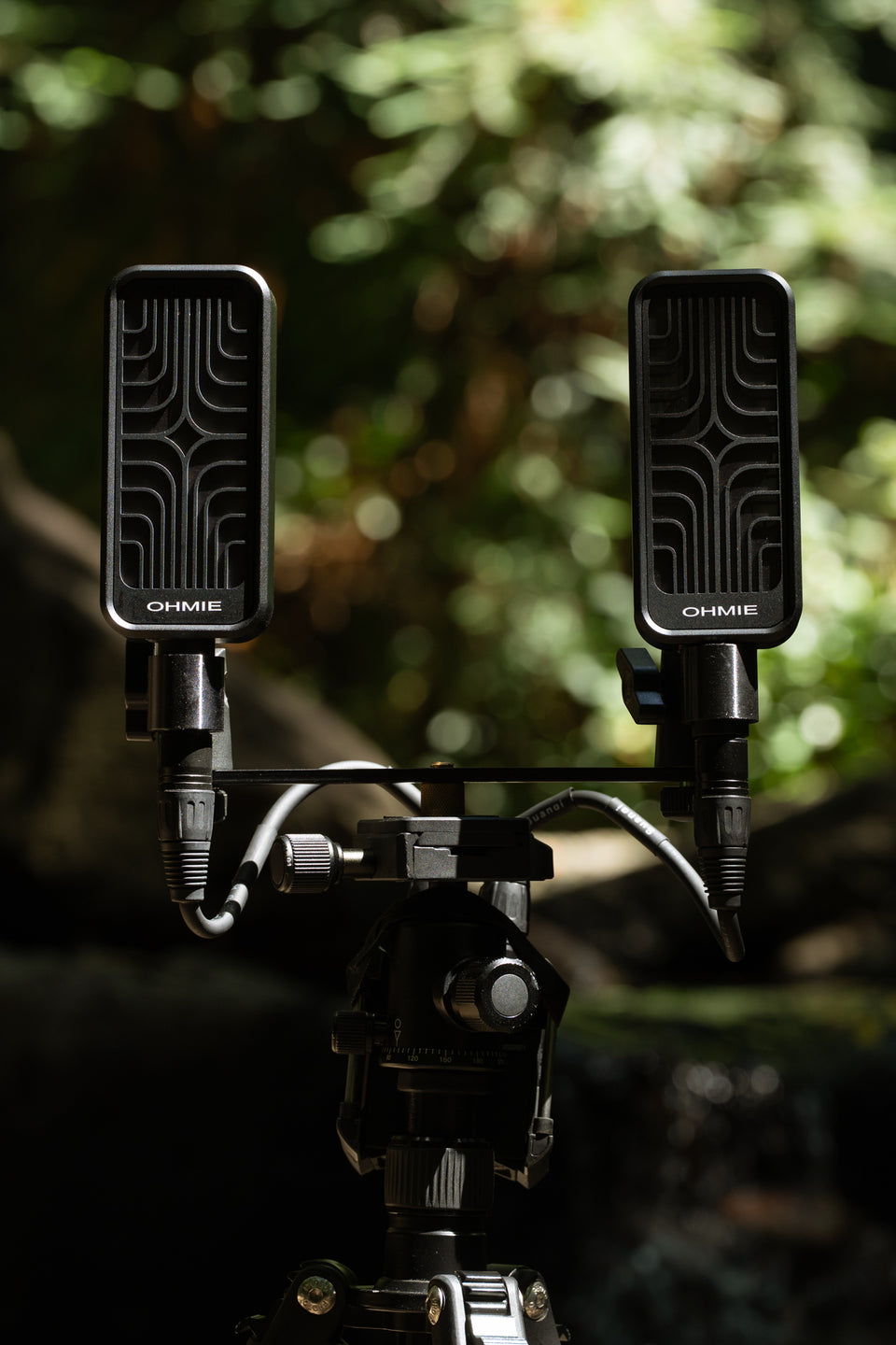 Artist recording a quiet vocal with an Ohmie microphone